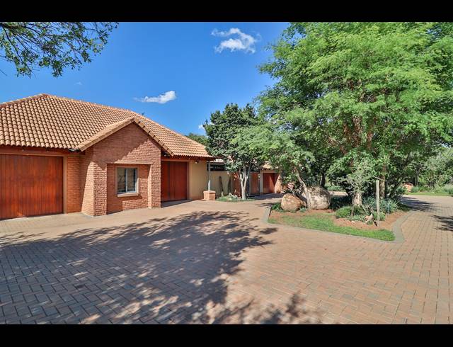 4 BEDROOM HOUSE SOLD IN LEEUWFONTEIN ESTATE